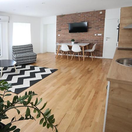 Home Apartmani I Sobe Осиек Екстериор снимка