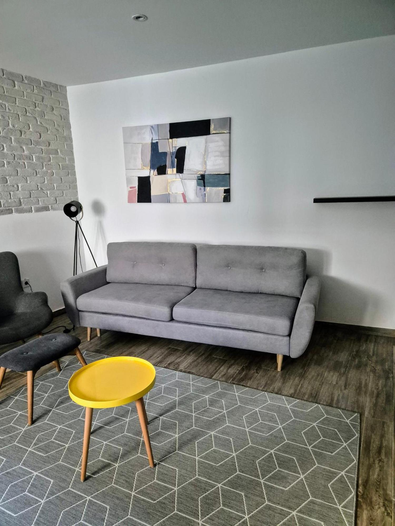 Home Apartmani I Sobe Осиек Екстериор снимка