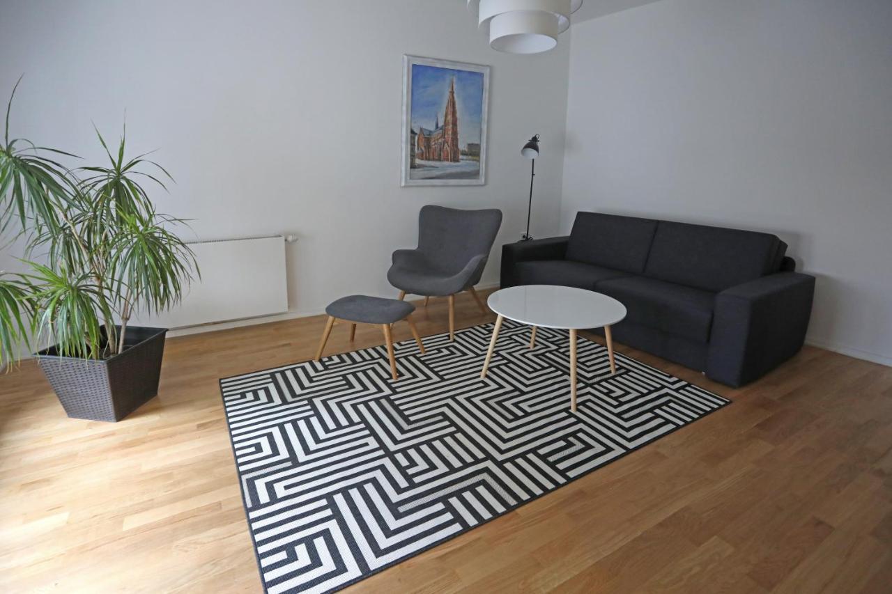 Home Apartmani I Sobe Осиек Екстериор снимка