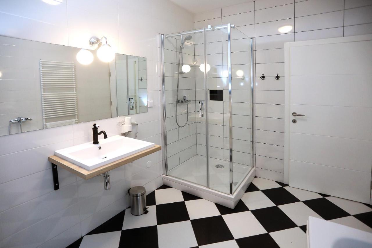 Home Apartmani I Sobe Осиек Екстериор снимка