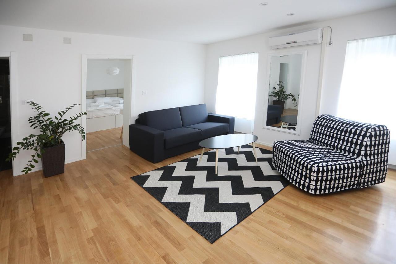 Home Apartmani I Sobe Осиек Екстериор снимка