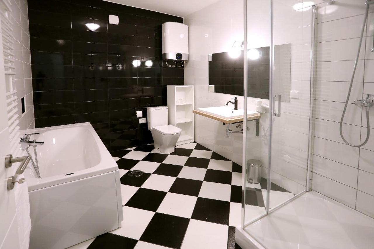 Home Apartmani I Sobe Осиек Екстериор снимка